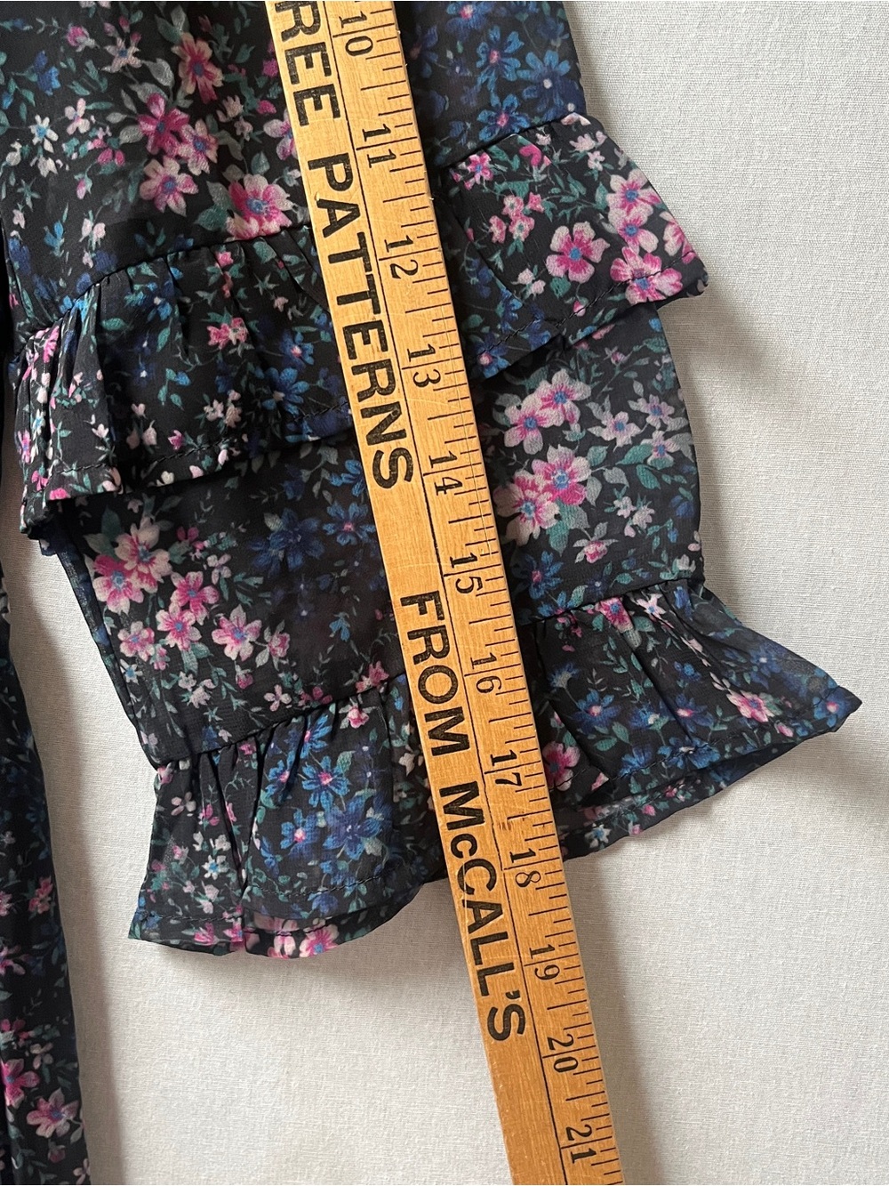 American Eagle Navy Floral Ruffle Hem Chiffon Maxi Dress Size S - Picture 10 of 11